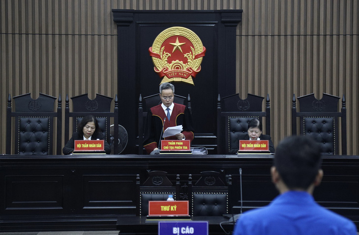 Cựu chủ tịch Bình Thuận Nguyễn Ngọc Hai lãnh 5 năm tù - Ảnh 2.