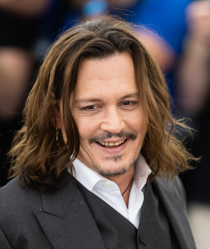 Fan ngán ngẩm với hàm răng mục nát của Johnny Depp - Ảnh 4.