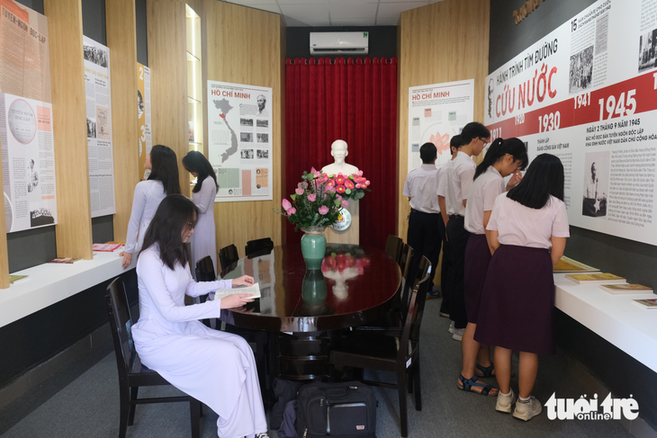 Học sinh tìm hiểu về không gian văn hóa Hồ Chí Minh - Ảnh 4.