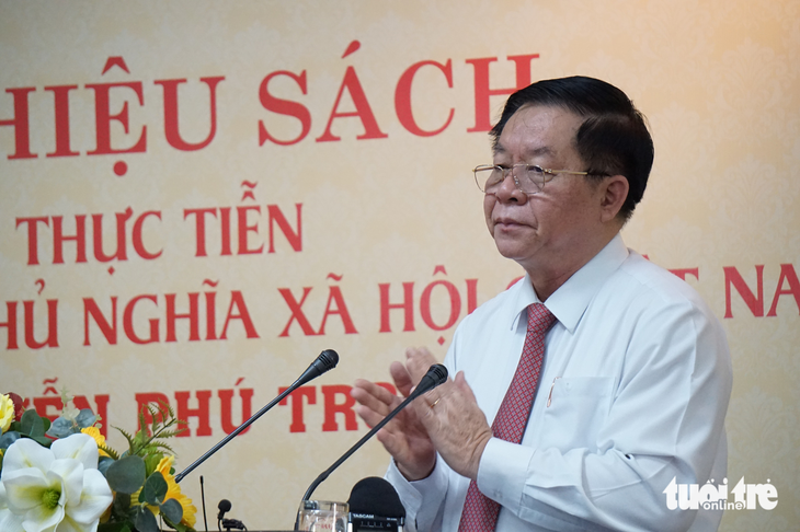 Sách của Tổng bí thư Nguyễn Phú trọng được dịch ra 7 thứ tiếng, 11.000 bản - Ảnh 1.
