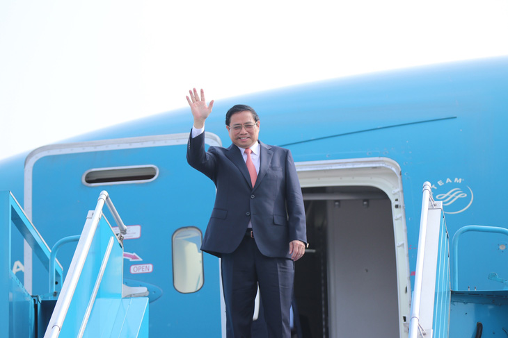 Thủ tướng Phạm Minh Chính lên đường dự hội nghị G7 mở rộng - Ảnh 1.