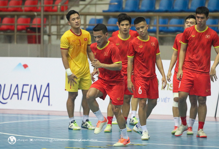 Futsal Việt Nam đá giao hữu với Solomon trước khi sang Nam Mỹ tập huấn - Ảnh 1.