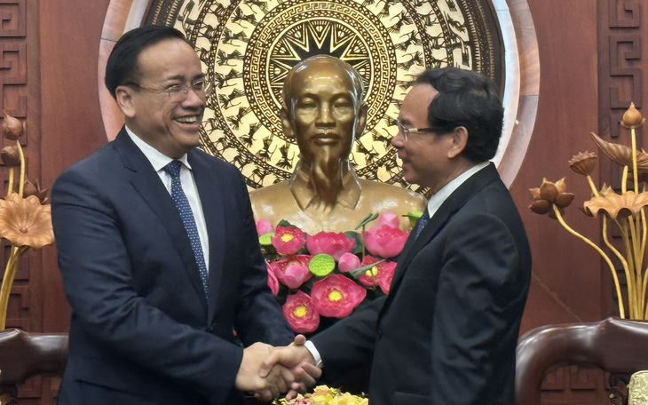 Bí thư Thành ủy TP.HCM Nguyễn Văn Nên tiếp tân tổng lãnh sự Campuchia