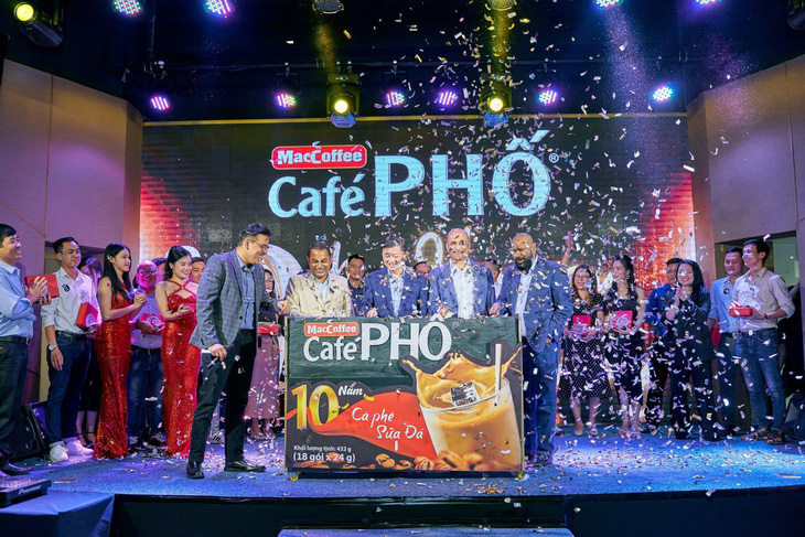 Văn hóa ‘café hòa tan’ ẩn chứa phía sau thương hiệu MacCoffee CaféPHỐ - Ảnh 2.