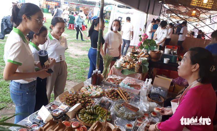 Hàng loạt đặc sản Đông Nam Á hội tụ tại ngày hội văn hóa ẩm thực ở TP.HCM - Ảnh 1.