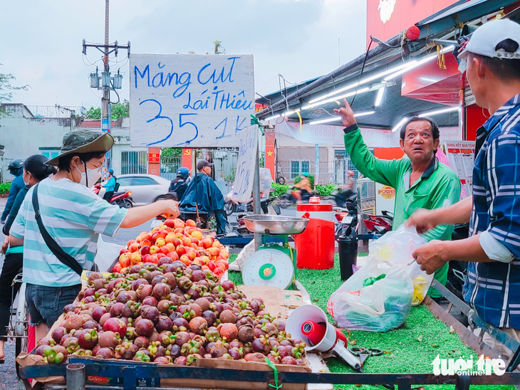 Măng cụt rớt giá hậu gỏi gà măng cụt - Ảnh 1.