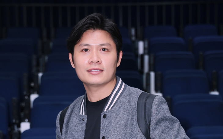 Nguyễn Văn Chung dùng tiền tác quyền làm dự án dạy hát miễn phí
