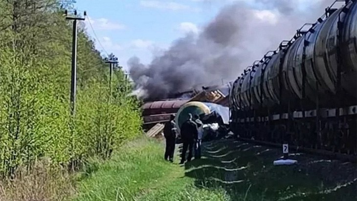 Tin tức thế giới 3-5: Xe lửa bên Nga lại trúng mìn, Nga nói Ukraine tăng phá hoại gần đây - Ảnh 3.