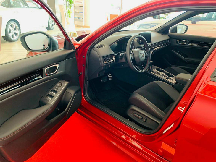 Tin tức giá xe: Honda Civic RS giảm giá 100 triệu đồng ở đại lý - Ảnh 3.