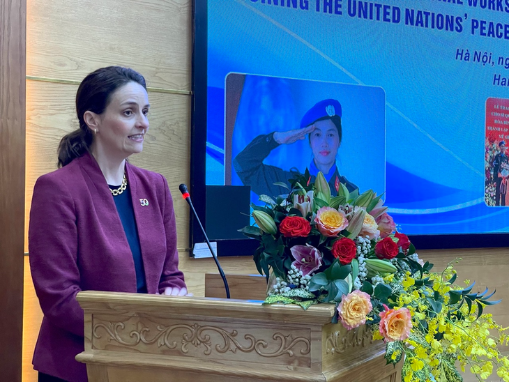 Đại sứ Canada nói về nữ chiến sĩ mũ nồi xanh Việt Nam: Quá truyền cảm hứng - Ảnh 1.
