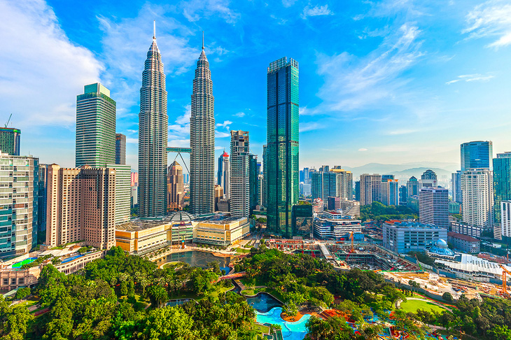 Malaysia tham vọng giành lại giới đầu tư giàu có châu Á với “thị thực vàng” mới - Ảnh 1.