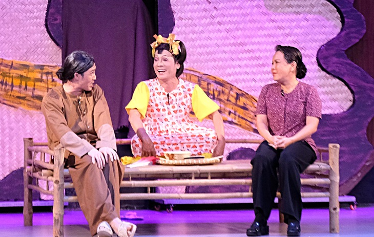 Thầy trò Minh Nhí mặn mà kịch thiếu nhi