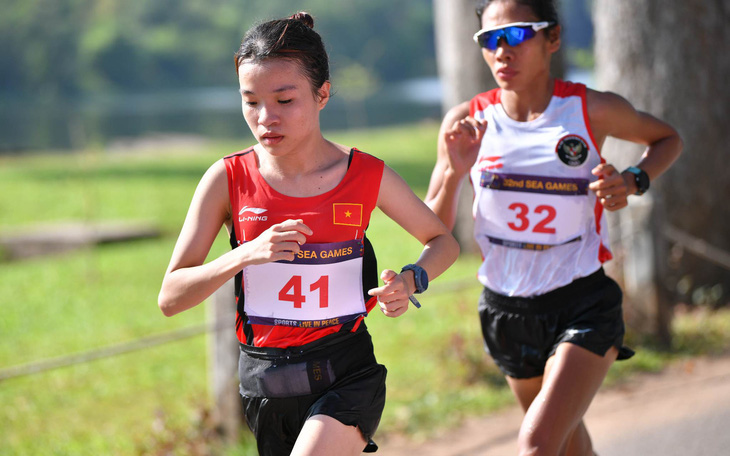 SEA Games 32: Lê Thị Tuyết đoạt huy chương bạc marathon