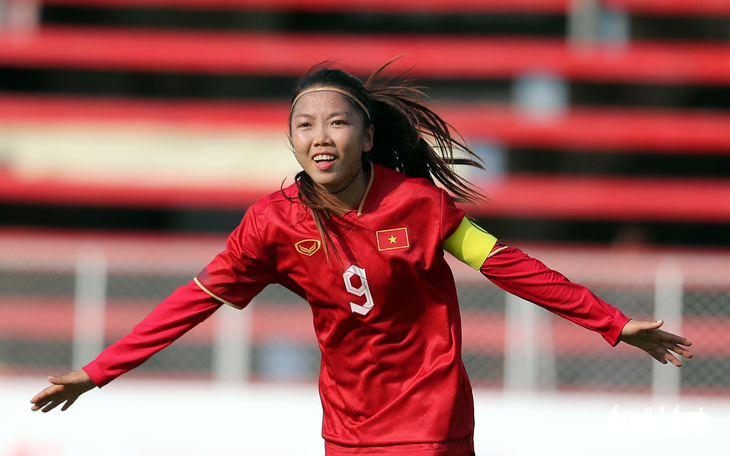 Huỳnh Như: Tuyển nữ Việt Nam tự tin sẽ thắng Philippines - Ảnh 1.