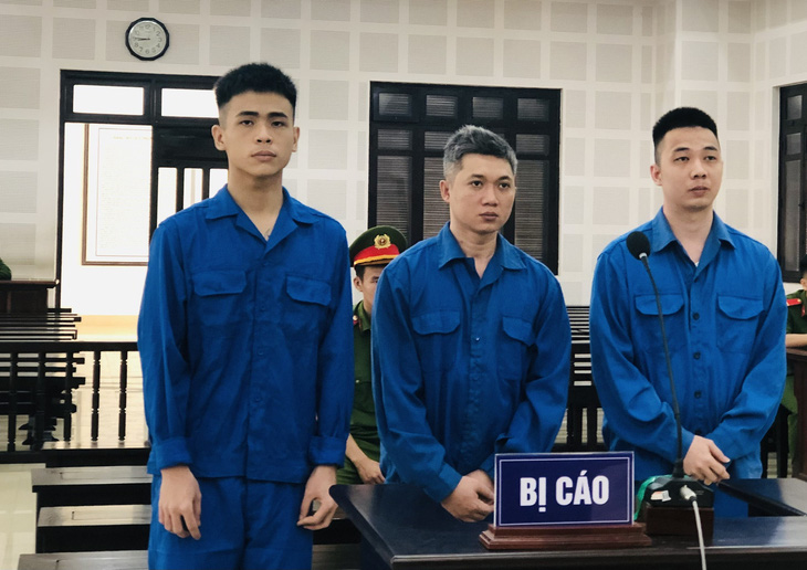 Cấu kết tội phạm nước ngoài chiếm đoạt tài sản người Việt - Ảnh 2.
