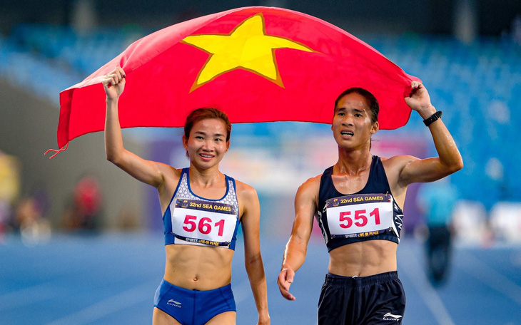 Chùm ảnh Nguyễn Thị Oanh lập kỳ tích SEA Games khi giành 2 HCV trong 30 phút
