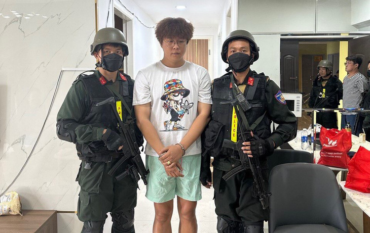 Bắt 3 người Hàn Quốc bị Interpol truy nã đỏ - Ảnh 1.