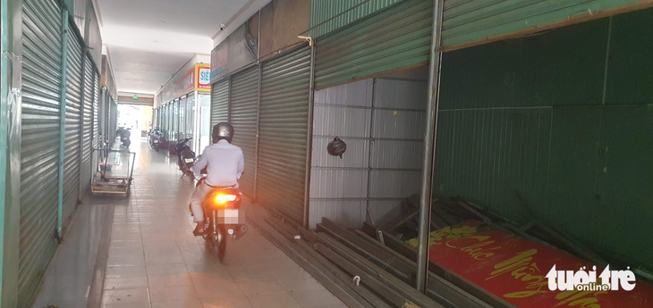 Chợ An Cư, quận Ninh Kiều, TP Cần Thơ với những ki ốt đóng cửa im ỉm - Ảnh: LÊ DÂN