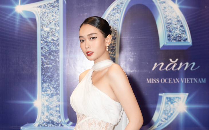 Hoa hậu Ban Mai là "Queen of the night" trong sự kiện công bố ba cuộc thi nhan sắc mới