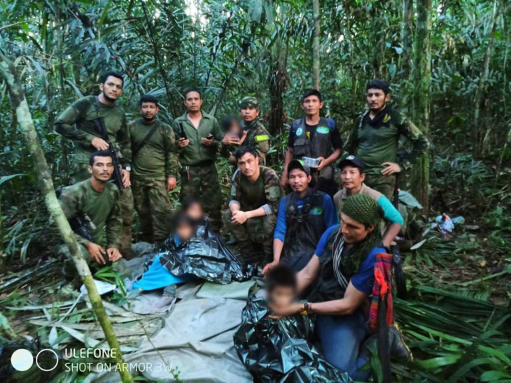 Bốn đứa trẻ được giải cứu sau khoảng 40 ngày lưu lạc trong rừng Amazon sau tai nạn máy bay - Ảnh: AFP