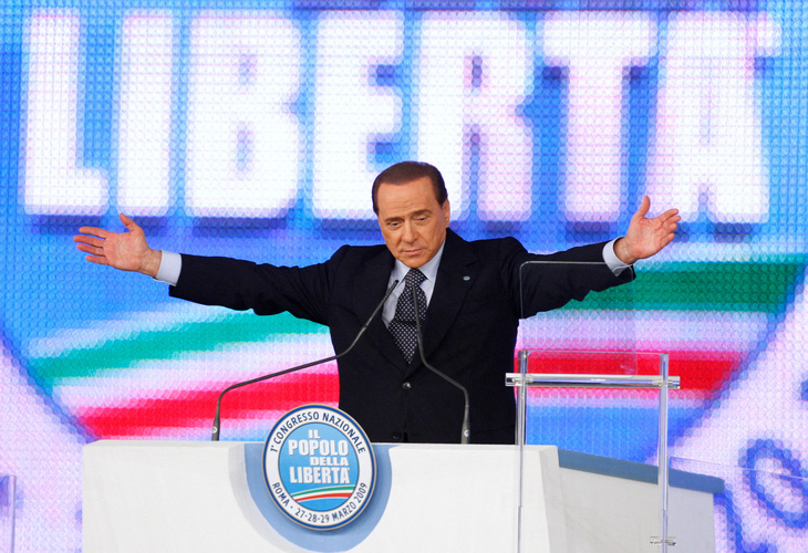 Trùm truyền thông, cựu thủ tướng Ý Silvio Berlusconi qua đời - Ảnh 1.