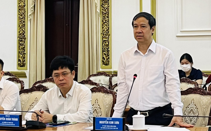 Bộ trưởng Nguyễn Kim Sơn: "Thi tốt nghiệp THPT không phó thác cho máy móc"