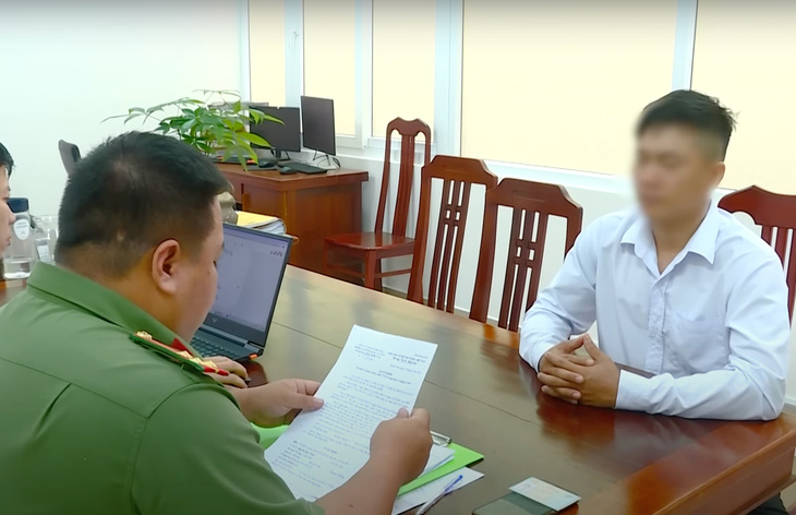 Xử phạt nhiều người đưa tin sai sự thật, xuyên tạc vụ 2 trụ sở UBND xã ở Đắk Lắk bị tấn công - Ảnh 1.