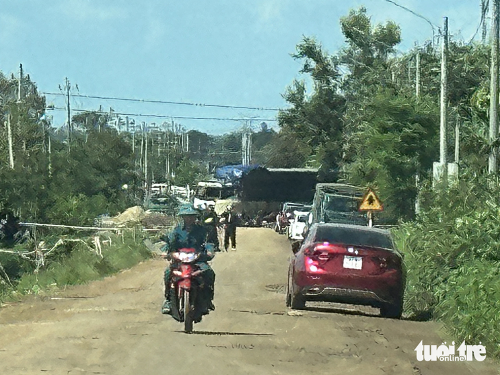 Con tin vụ tấn công 2 trụ sở xã ở Đắk Lắk: Tính chạy nhưng sợ bị bắn sau lưng - Ảnh 3.