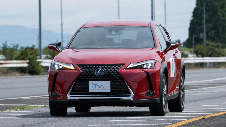 Toyota sắp có xe điện... số sàn - Ảnh 1.