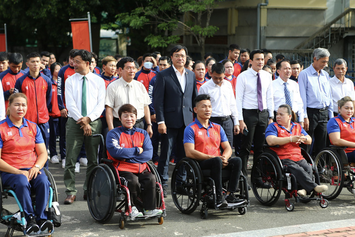 Khen thưởng các vận động viên TP.HCM đoạt huy chương SEA Games 32 - Ảnh 3.