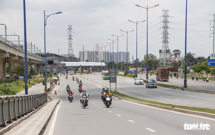 Đề xuất đổi tên một phần xa lộ Hà Nội thành đường Võ Nguyên Giáp - Ảnh 1.