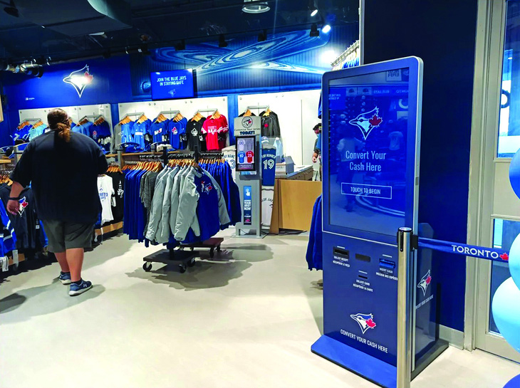 Một cây &quot;ATM ngược&quot; tại cửa hàng trong tổ hợp sân vận động Rogers Centre, sân nhà của đội bóng chày Toronto Blue Jays (Canada). Ảnh: Wavetec