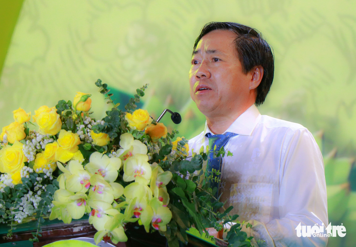 Ông Phan Tấn Cảnh - phó chủ tịch UBND tỉnh Ninh Thuận - phát biểu tại Lễ hội - Ảnh: DUY NGỌC