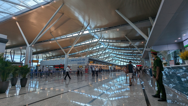 Khánh thành nhà ga hành khách sân bay Phú Bài mang kiến trúc cung điện Huế - Ảnh 3.