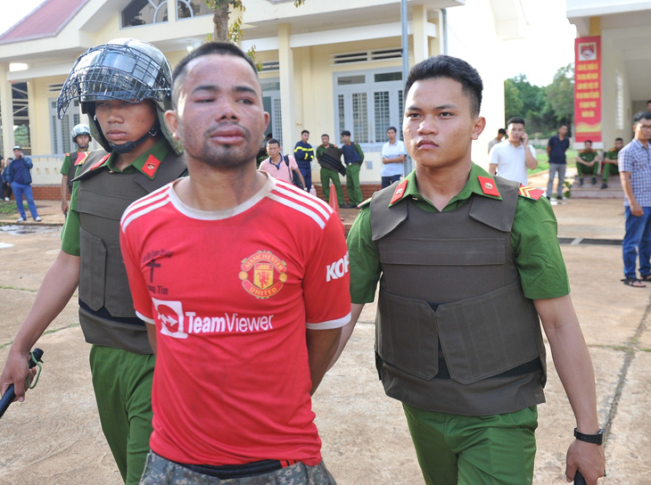 Tạm giữ 62 người tấn công trụ sở ủy ban xã tại Đắk Lắk - Ảnh 1.