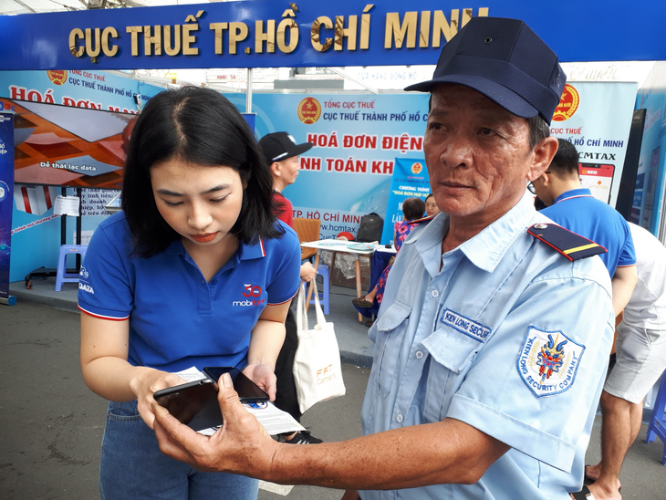 Ngày cuối lễ hội Không tiền mặt: ‘Xả kho quà tặng, cơ hội trúng chuyến du lịch châu Âu - Ảnh 6.