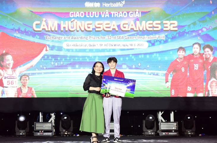 Bitis trao quà cho HLV, VĐV thắng giải ‘Cảm hứng SEA Games 32’ - Ảnh 3.