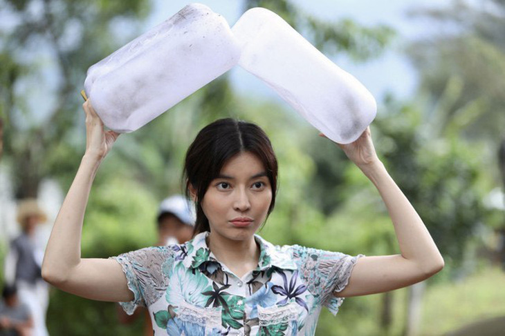 Nữ chính số khổ trong phim Việt top 1 rating gây tranh cãi vì trang điểm quá kỹ - Ảnh 9.