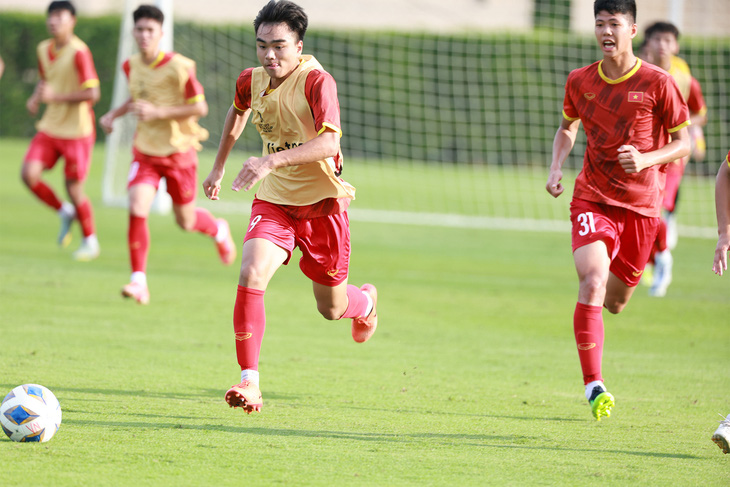 HLV Hoàng Anh Tuấn: U17 Việt Nam có lợi thế trước U17 Nhật Bản - Ảnh 1.