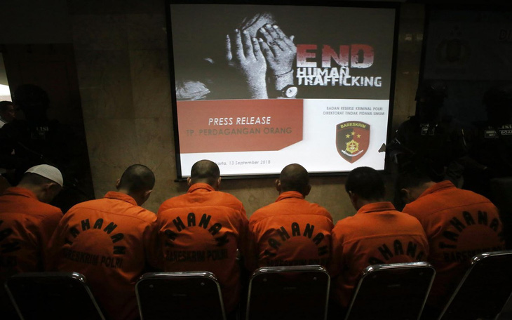 Indonesia bắt gần 500 nghi phạm buôn người, cứu 1.500 nạn nhân
