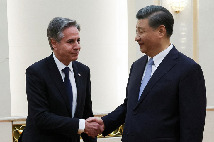 Ngoại trưởng Mỹ Anthony Blinken (trái) và Chủ tịch Trung Quốc Tập Cận Bình - Ảnh: REUTERS