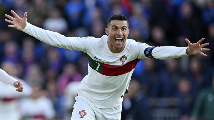Ronaldo Ghi Bàn Trong Trận Đấu Thứ 200 Cho Bồ Đào Nha - Tuổi Trẻ Online