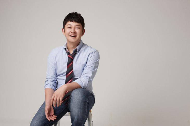 Nam ca sĩ Choi Sung Bong vừa tự sát tại nhà riêng sau nhiều năm mắc trầm cảm vì bị người hâm mộ tẩy chay - Ảnh: YONHAP