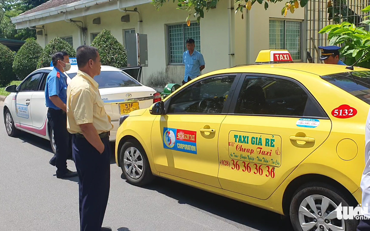 Cục Hàng không yêu cầu sân bay Tân Sơn Nhất mạnh tay xử lý gian lận cước taxi