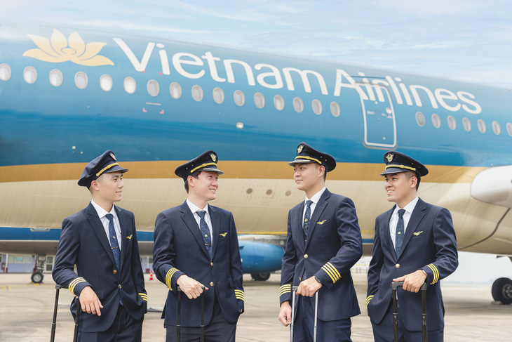 Vietnam Airlines dẫn đầu thị phần đường bay Việt Nam - Pháp sau 20 năm khai thác - Ảnh 1.