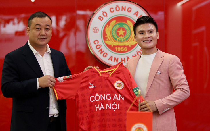 Quang Hải ra mắt đội Công An Hà Nội, chưa chắc xuất ngoại trở lại