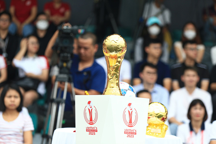 Giải World Cup đặc biệt được tổ chức tại sân tập của Hoàng Đức, Bùi Tiến Dũng - Ảnh 1.