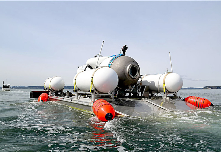 Tàu lặn Titan chuẩn bị lặn cho một chuyến thám hiểm ở Everett, Washington - Ảnh: Reuters
