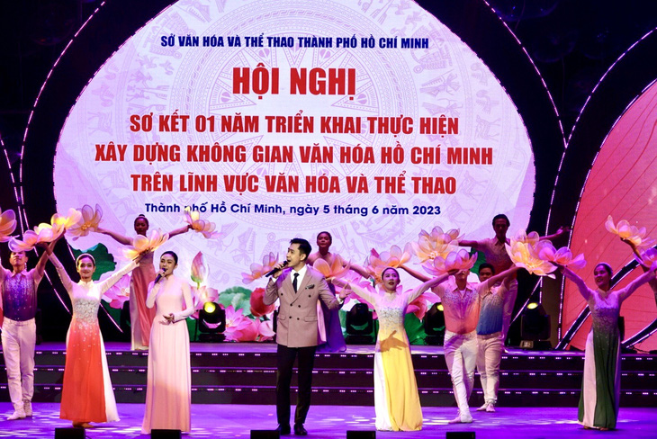 Hội nghị sơ kết một năm triển khai thực hiện xây dựng không gian văn hóa Hồ Chí Minh trên lĩnh vực văn hóa và thể thao - Ảnh: M.H.