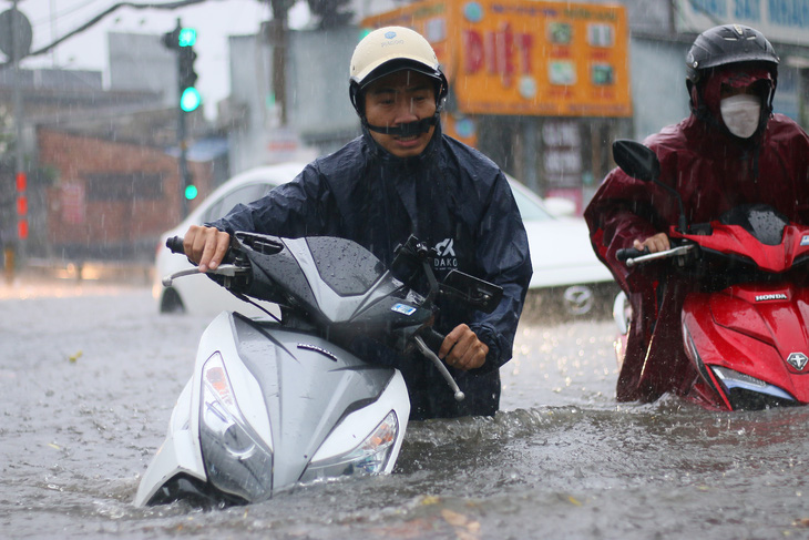 Nam Bộ sẽ có đợt mưa lớn diện rộng trong nhiều ngày tới - Ảnh: CHÂU TUẤN